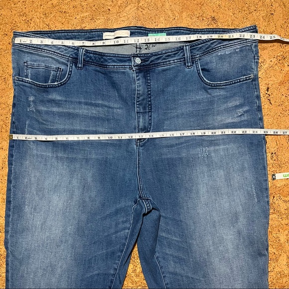 Anthropologie Pilcro Slim Boyfriend High Rise Jeans Light Distressing Sz 26W - Picture 14 of 14